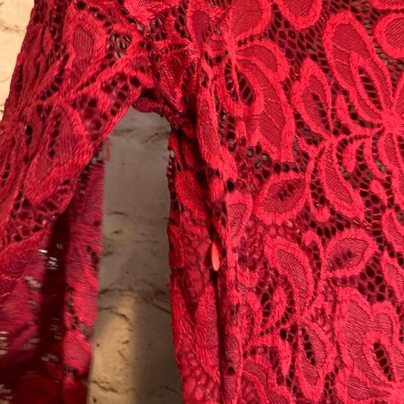 MissMay Dress Womens Small Red All Over Lace Overlay Off The Shoulder Midi Lined - Picture 4 of 15